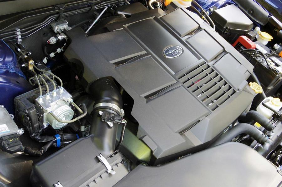  Subaru Legacy 2015 года  (US) (фото 10 из 35)